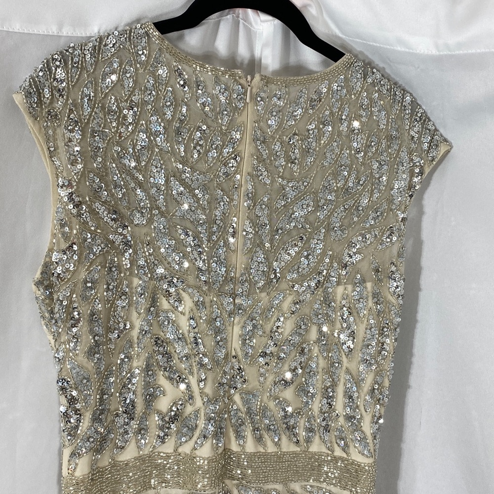 NWT Mac Duggal Silver Ivory Embellished Illusions Cap Sleeve Gown 5532 Size 8 - Picture 9 of 16